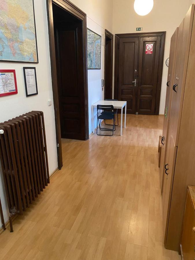 Hostel Emma Прага Екстер'єр фото